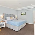 Ocean Lodge Santa Monica Beach Hotel
